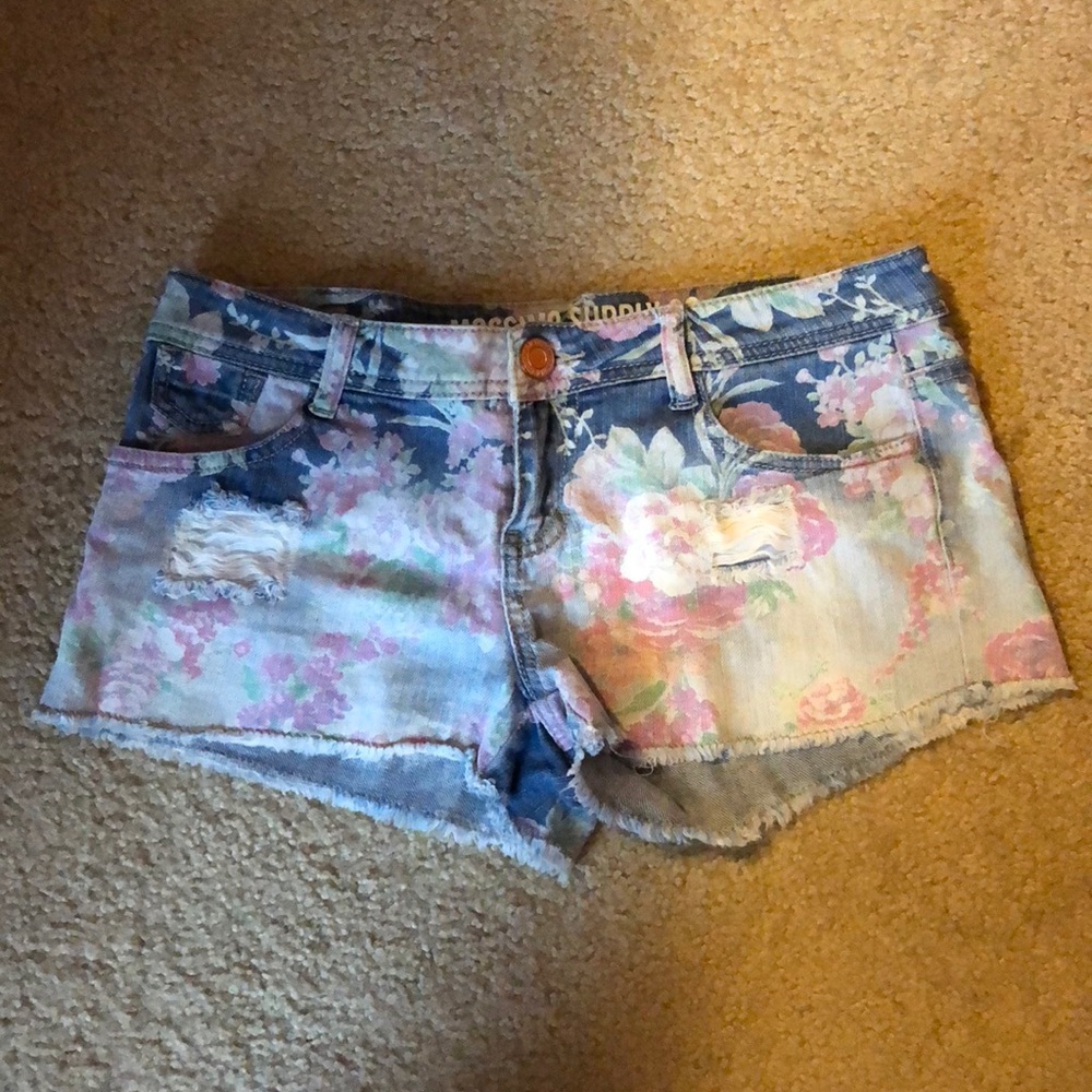 Mossimo supply co size 5 shorts